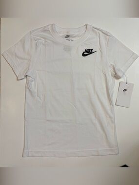 Nike White Tee with Black Logo Print boys size 7 NWT